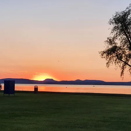 Lelle Exclusive Apartamento *