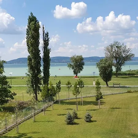 Lelle Exclusive Balatonlelle